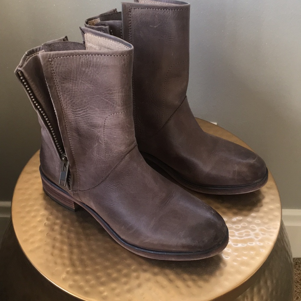 Sheldon Boot - Truffle Color - Picture 2 of 3